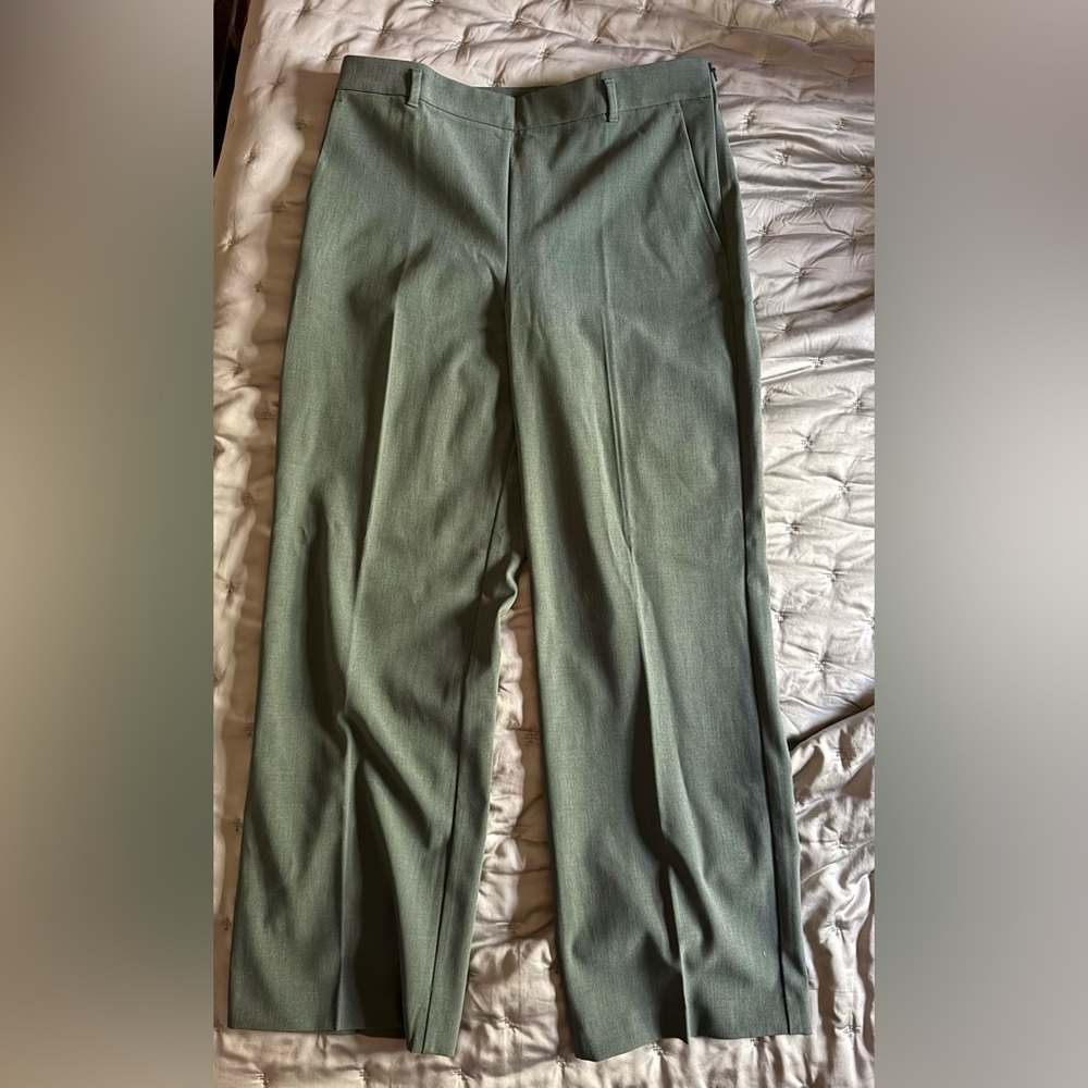 Ann Taylor | The Side-Zip Straight Pant in Bi-Stretch